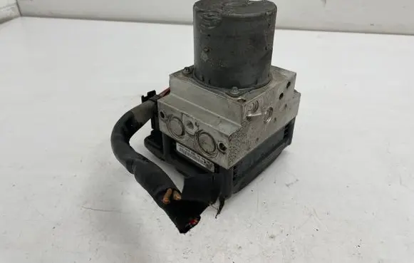 Mercedes-Benz CLS C219 ABS Pump A2114311312