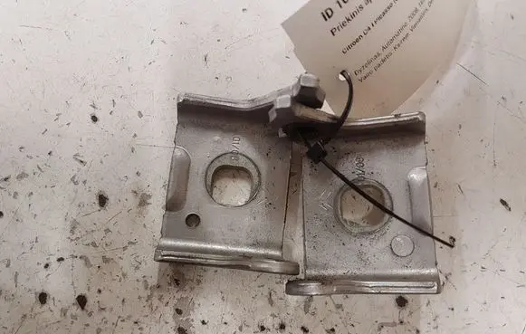 Citroen C4 I Picasso Front door lower hinge ES70