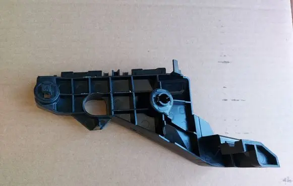 Lexus IS III XE30 Fender mounting bracket 5253653040 52536-53040