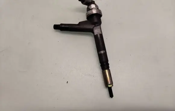 Opel Meriva A Fuel injector 8973138612