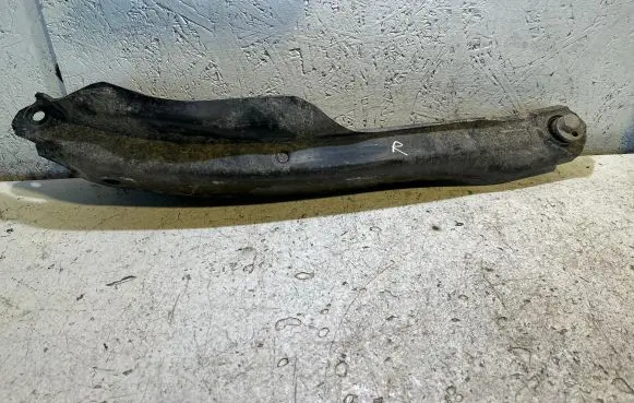Jeep Cherokee Rear upper control arm/wishbone