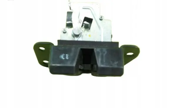 KIA Carens III Tailgate exterior lock 17AB146