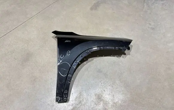 BMW X1 U11 Fender