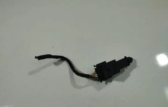 Brake pedal sensor switch