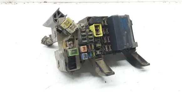 Mitsubishi Pajero Fuse module