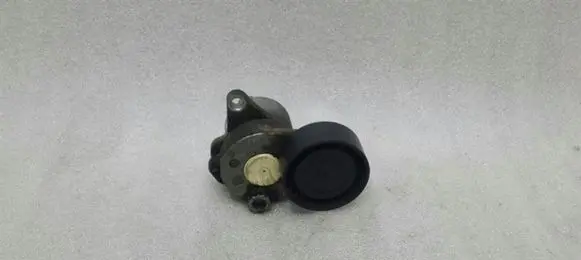 Mercedes-Benz E W212 Generator/alternator belt tensioner A6512001370