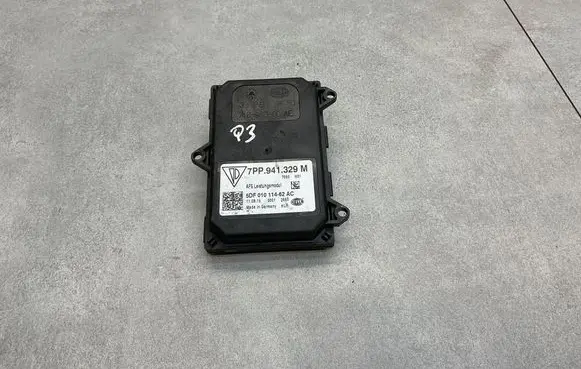 Audi Q3 8U Headlight ballast module Xenon 7PP941329M