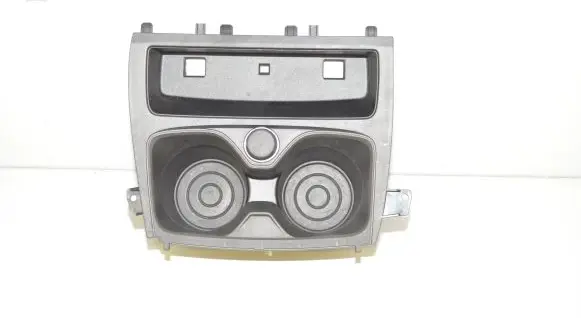 Cup holder front
