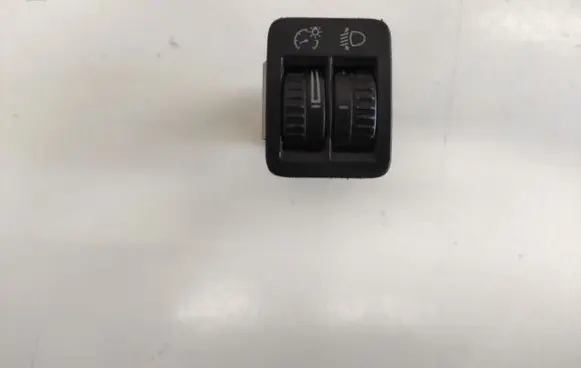 Volkswagen PASSAT B6 Light switch 3C0941333