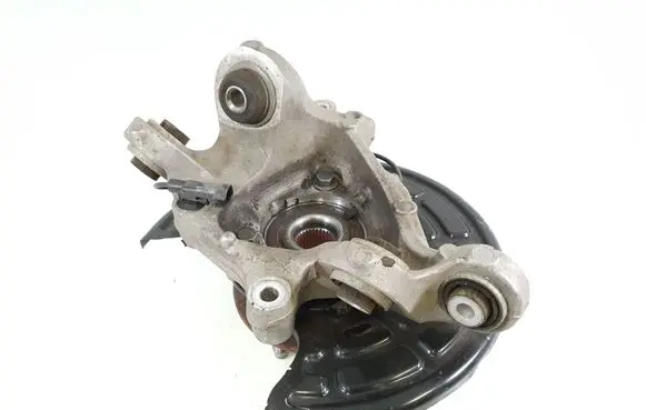 Rear wheel hub spindle/knuckle