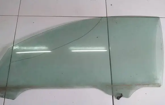 Peugeot 206 Front door window glass four-door AS2