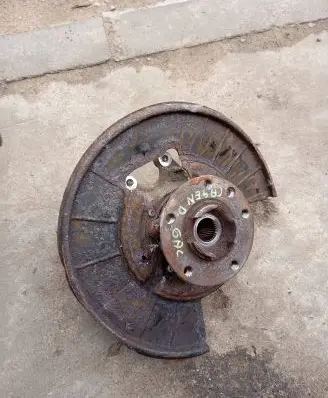 Porsche Cayenne (92A) Rear wheel hub spindle/knuckle 
