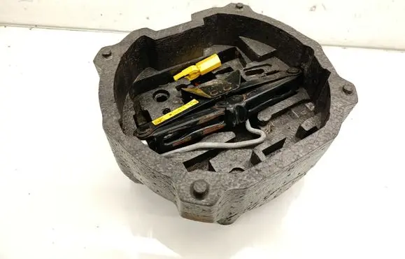 Peugeot 508 Tool set 9681838080