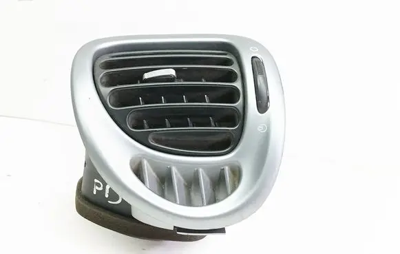 Citroen Xsara Picasso Dashboard side air vent grill/cover trim