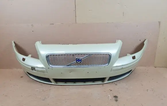 Volvo V50 Front bumper 30657005 30655878