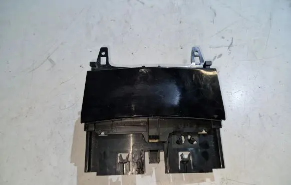 Mercedes-Benz C W204 Ashtray (front) A2046801350