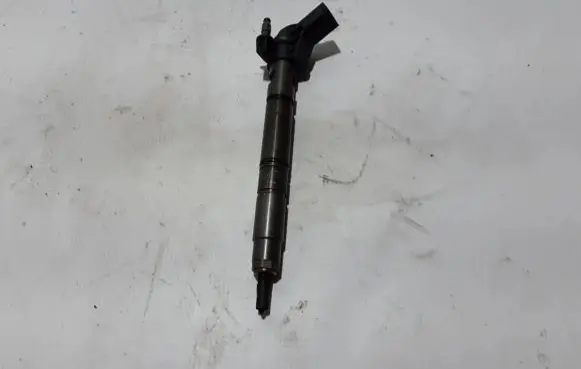 Volkswagen Touareg III Fuel injector 059130277FD
