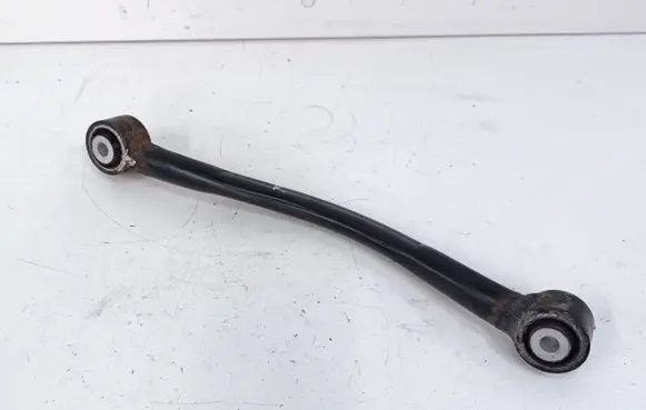 Rear control arm