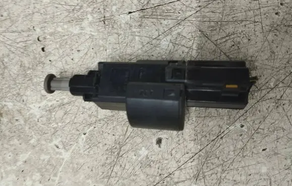 Opel Astra G Brake pedal sensor switch 09175172 09175185 09132299