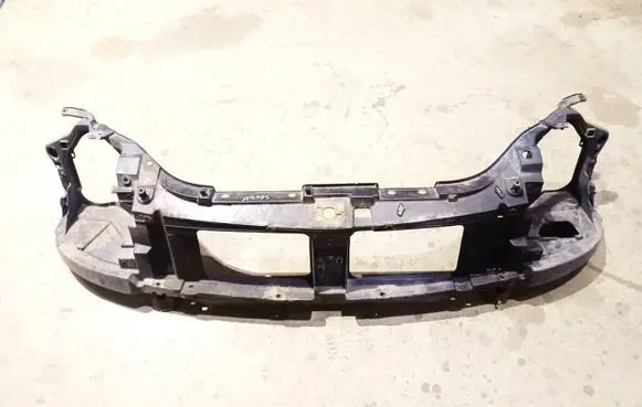 Opel Movano A Radiator support slam panel