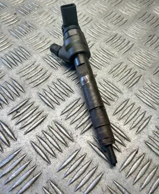 BMW 3 F30 F35 F31 Fuel injector 7810702 0445110596