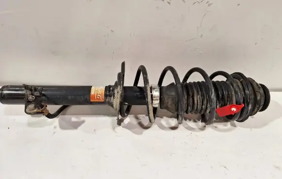 Peugeot 107 Front shock absorber/damper