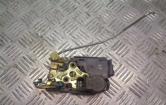 Chevrolet Rezzo Front door lock