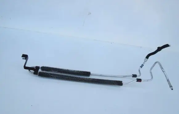 Volvo V70 Power steering radiator 