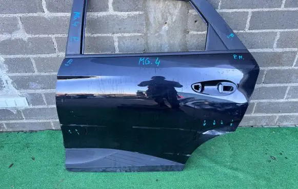 MG MG4 ev Rear door 