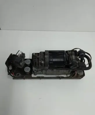 BMW 5 F10 F11 Air suspension compressor/pump 6794465 24449710