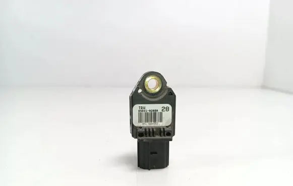 Toyota Auris 150 Airbag deployment crash/impact sensor 89831-02080