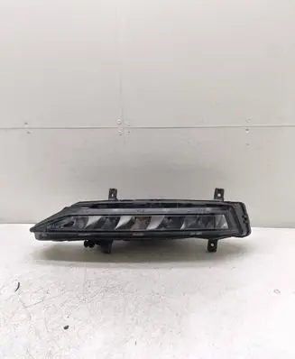 Skoda Superb B8 (3V) Front fog light 3V0941699B