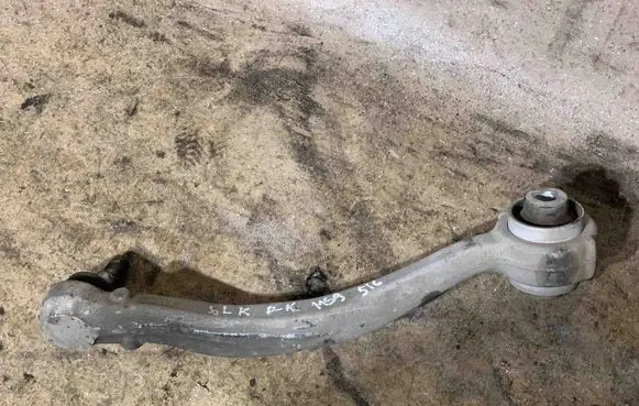 Mercedes-Benz SLK R172 Front lower control arm/wishbone