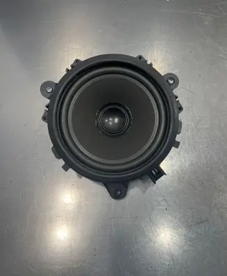 Volvo XC90 Front door speaker 8633109 CDV5A 04W34