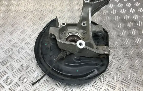 Audi Q3 8U Rear wheel hub 3C0505435G 5N0615611D