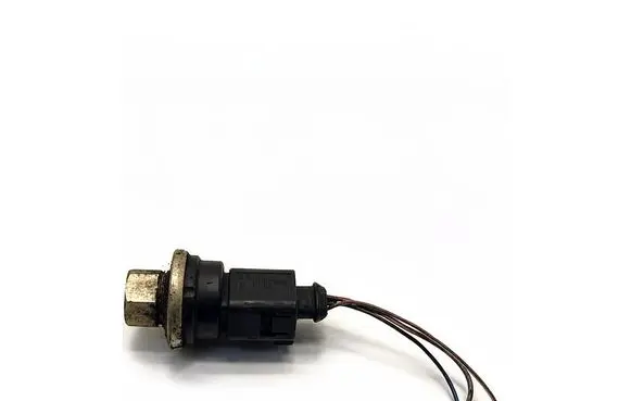Audi A4 S4 B7 8E 8H Air conditioning (A/C) pressure sensor 1J0973703