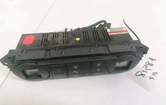 Ford Focus C-MAX Climate control unit 3M5T18C12AL W0MA37599