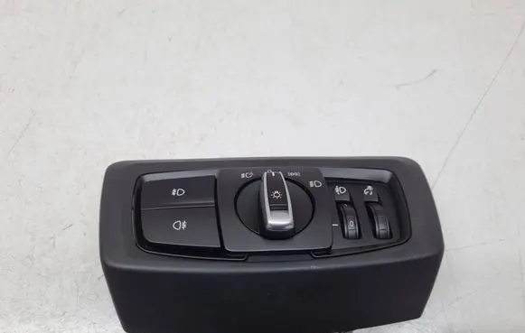 BMW 2 F46 Light switch 9311729
