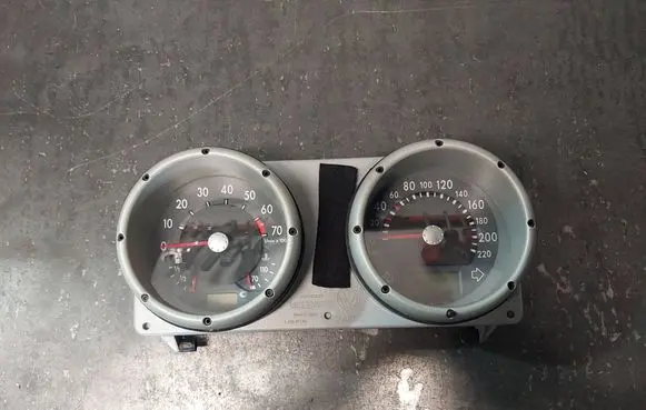 Volkswagen Lupo Speedometer (instrument cluster) 6X0920801 0263615101