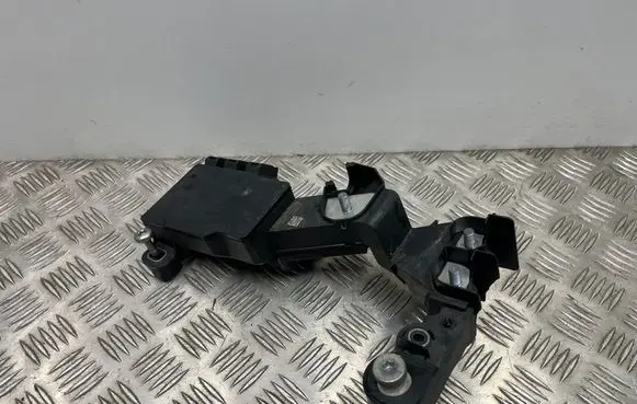 BMW X5 G05 Current control relay 6841550