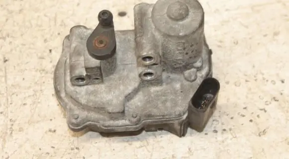 Audi A6 S6 C6 4F Intake manifold valve actuator/motor 059129086D