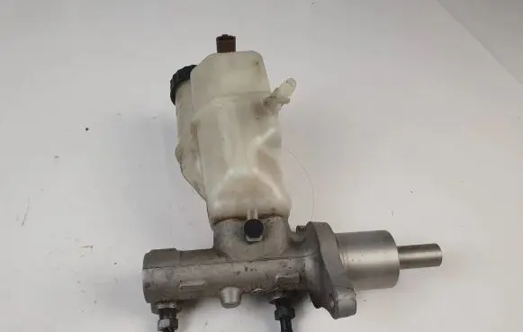 Peugeot 508 Master brake cylinder 9646980980