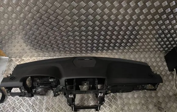 Mercedes-Benz ML W166 Dashboard 1668600302