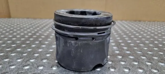 Audi A7 S7 4G Piston 065DQ 8372M