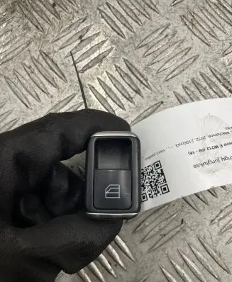 Mercedes-Benz E W212 Electric window control switch