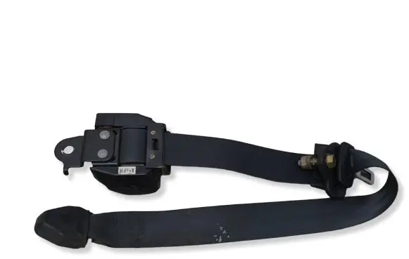 Hyundai Pony Front seatbelt 042826
