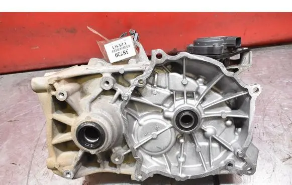 Nissan Leaf I (ZE0) Manual 6 speed gearbox 320105SH5F