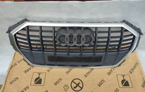 Audi Q3 F3 Front grill 83A853651A
