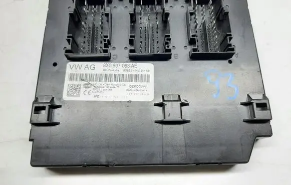 Audi A1 Comfort/convenience module 8X0907063AE