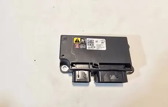 Opel Mokka X Airbag control unit/module 13524218 8110100000000X 811839336